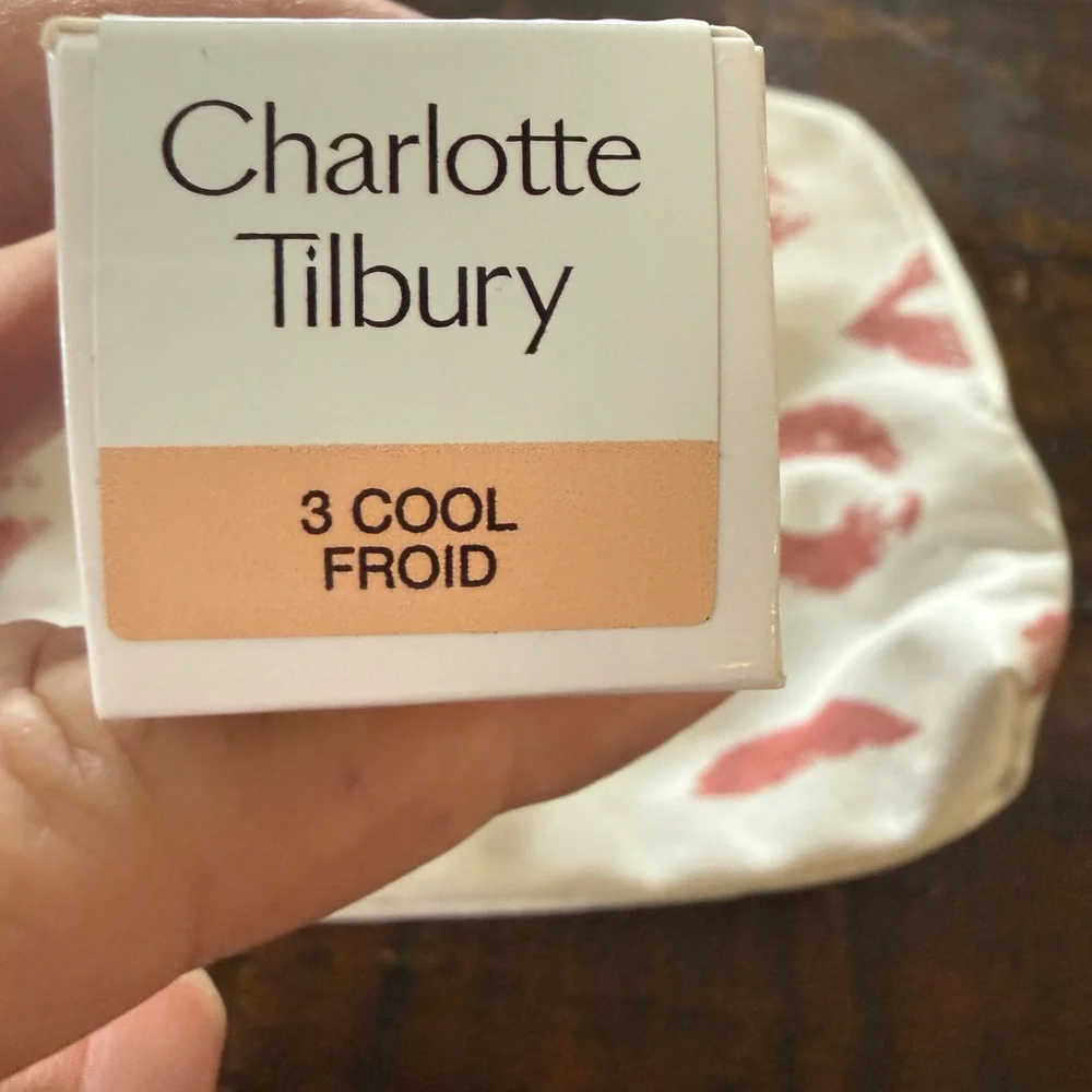 Charlotte Tilbury 3 Makeup Set with Bag